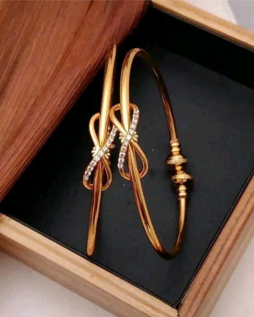 Twinkling Unique Bracelet & Bangles